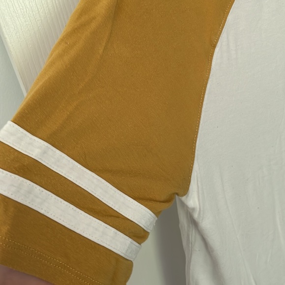 American Eagle Soft and Sexy T-shirt - Picture 3 of 3